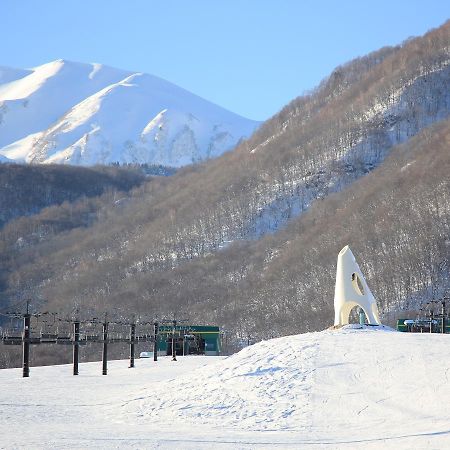 Hakuba Tsugaike Sunrise Tanne Hotel Otari Exterior foto
