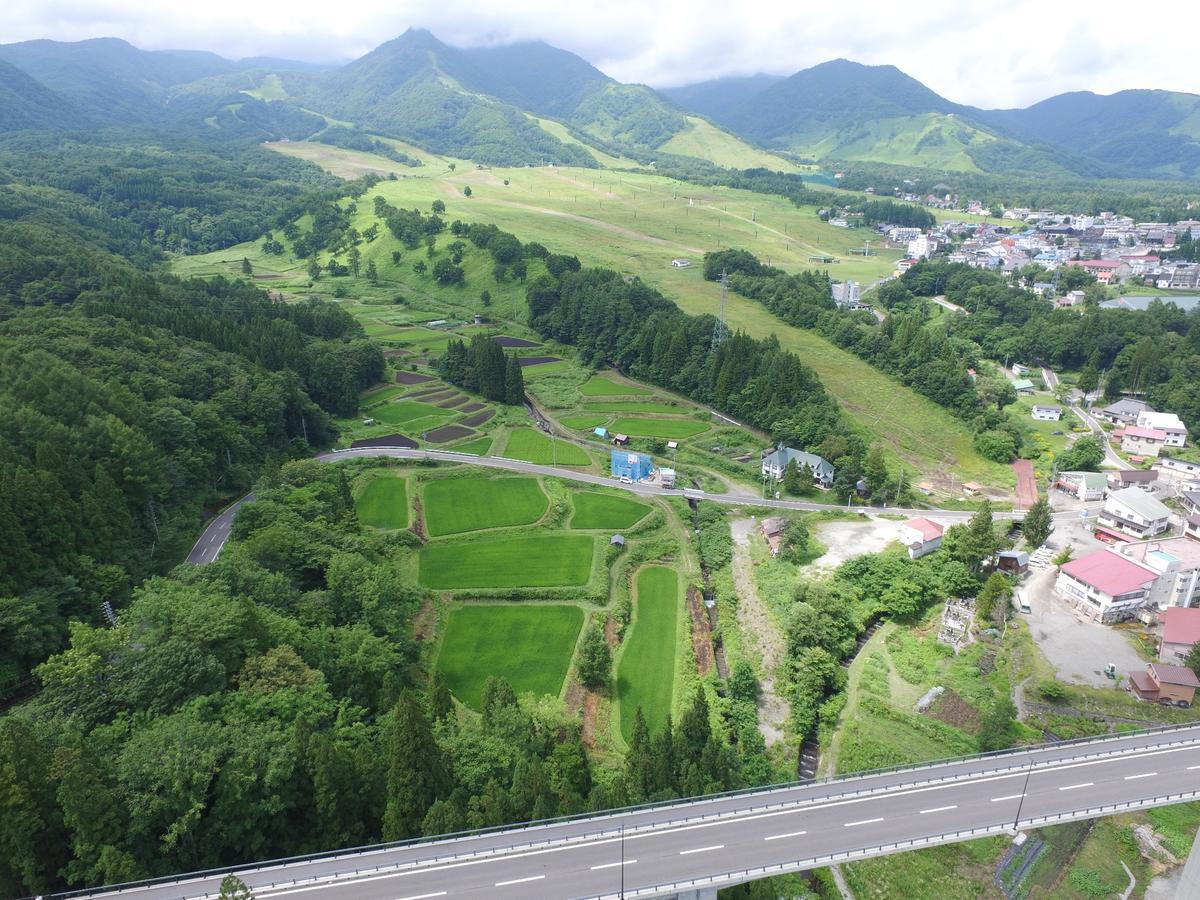 Hakuba Tsugaike Sunrise Tanne Hotel Otari Exterior foto